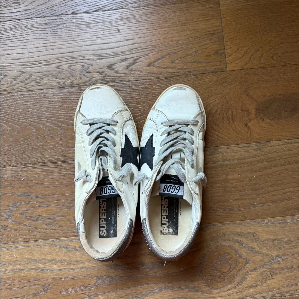 Golden Goose White Sneakers with Glitter Detail - Picture 2 of 7